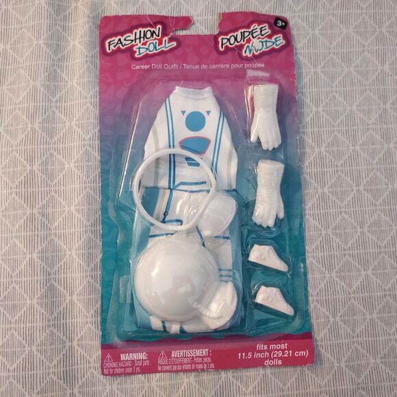 Poupee Mode Clothes Lot of 3 Fashion Doll Barbie Style NIP Winter Career Outfit - Picture 2 of 7